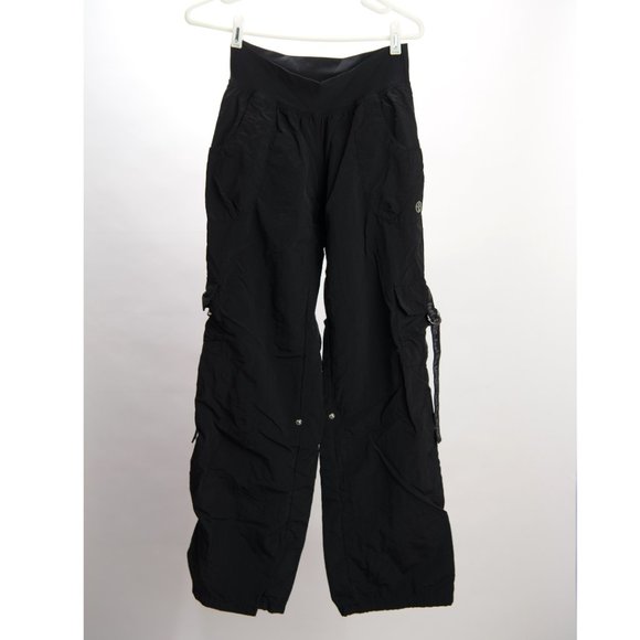 Zumba Throwback - Pull On Nylon Convertible Cargo Pants and Tank Top Set - Picture 6 of 16